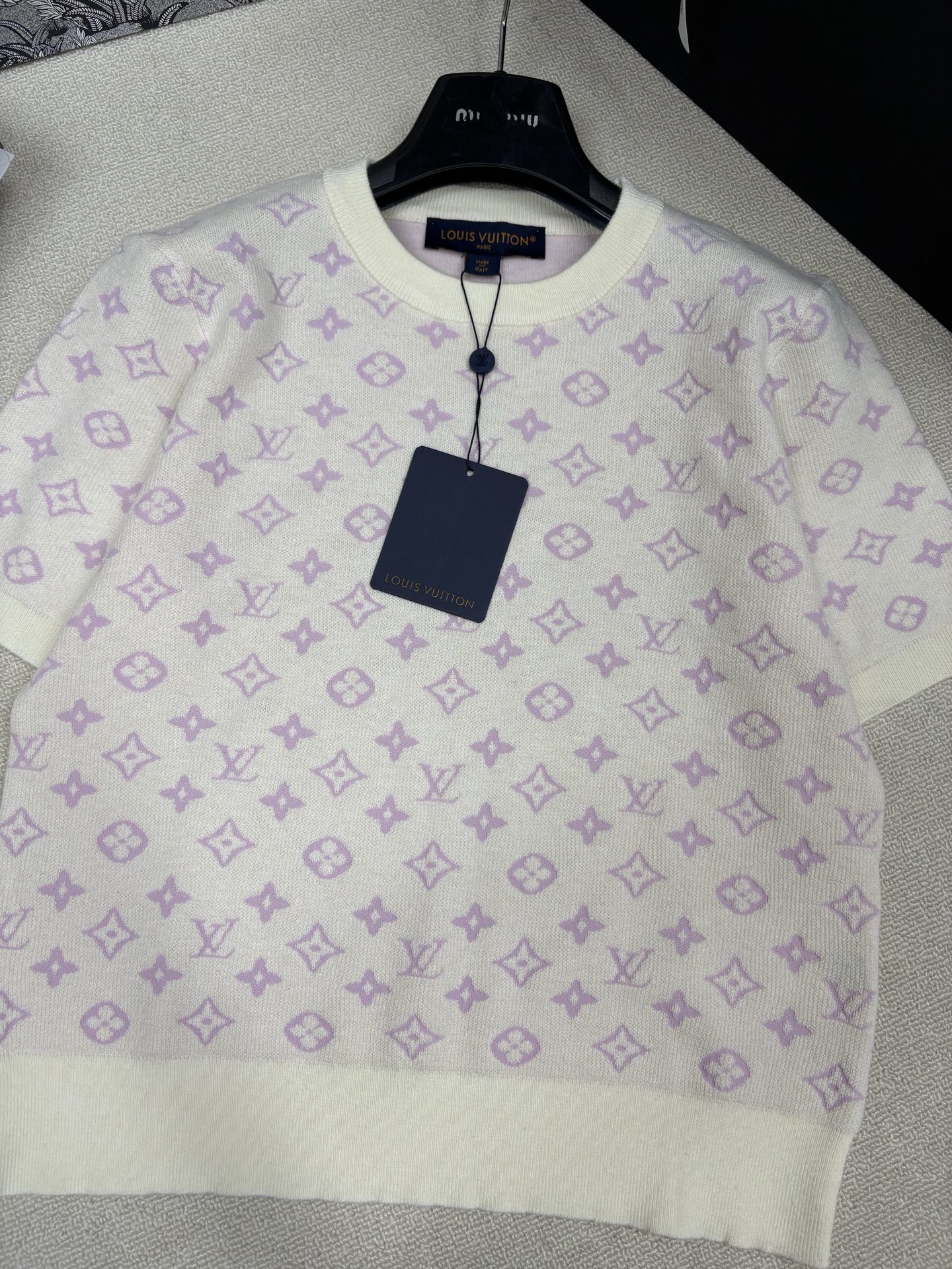 Women's short sleeves